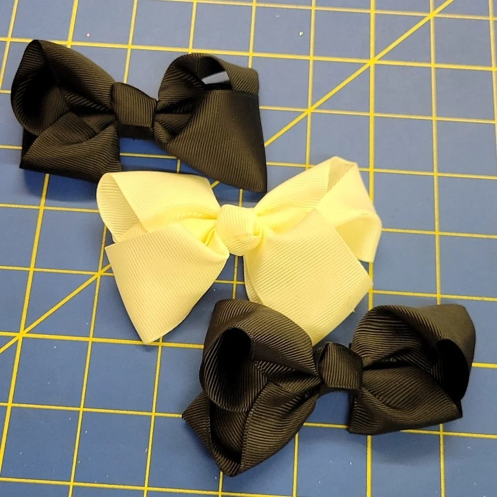 Grosgrain Black x 2 & White x 1 - 4